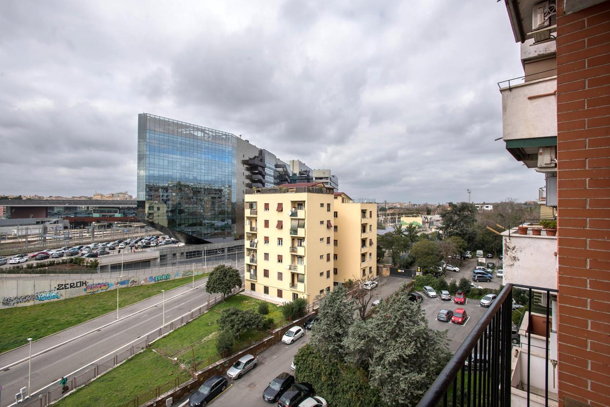 Stylish & Cozy - 5 Star Location- Balcony - City View Рим Экстерьер фото